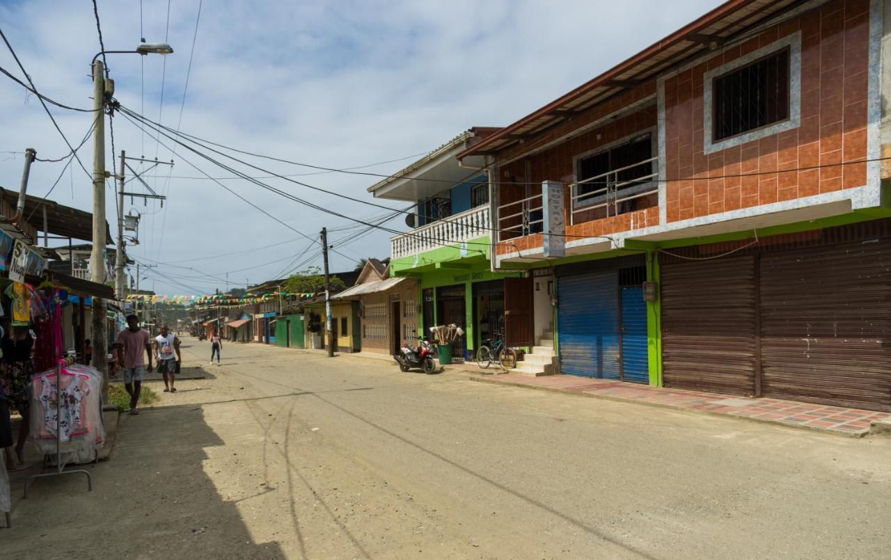 Hotel Clau Nuquí Buitenkant foto